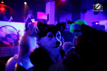 BFD2 0006 von Miu Luna