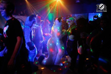 BFD2 0010 von Miu Luna